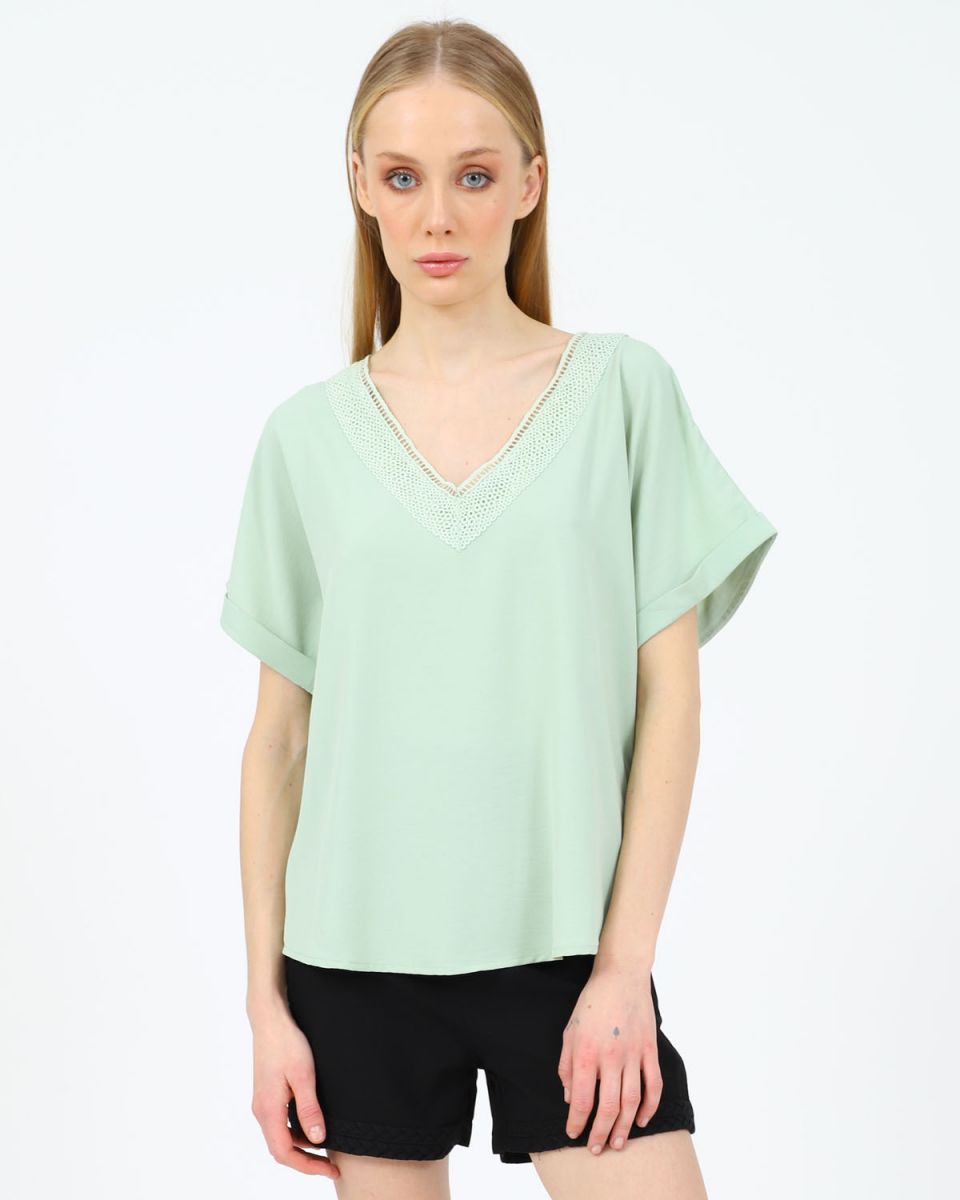 mplouzaki-prasino-ths-mentas-doca